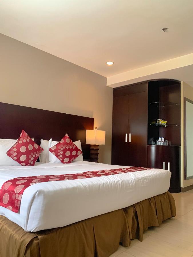 Alpa City Suites Hotel Cebu Ngoại thất bức ảnh