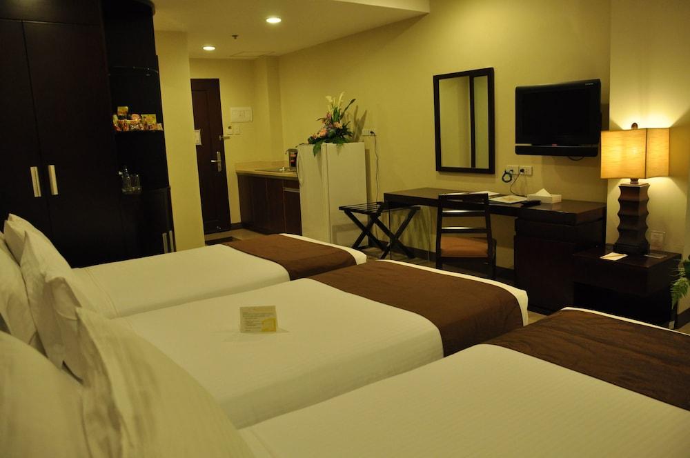 Alpa City Suites Hotel Cebu Ngoại thất bức ảnh