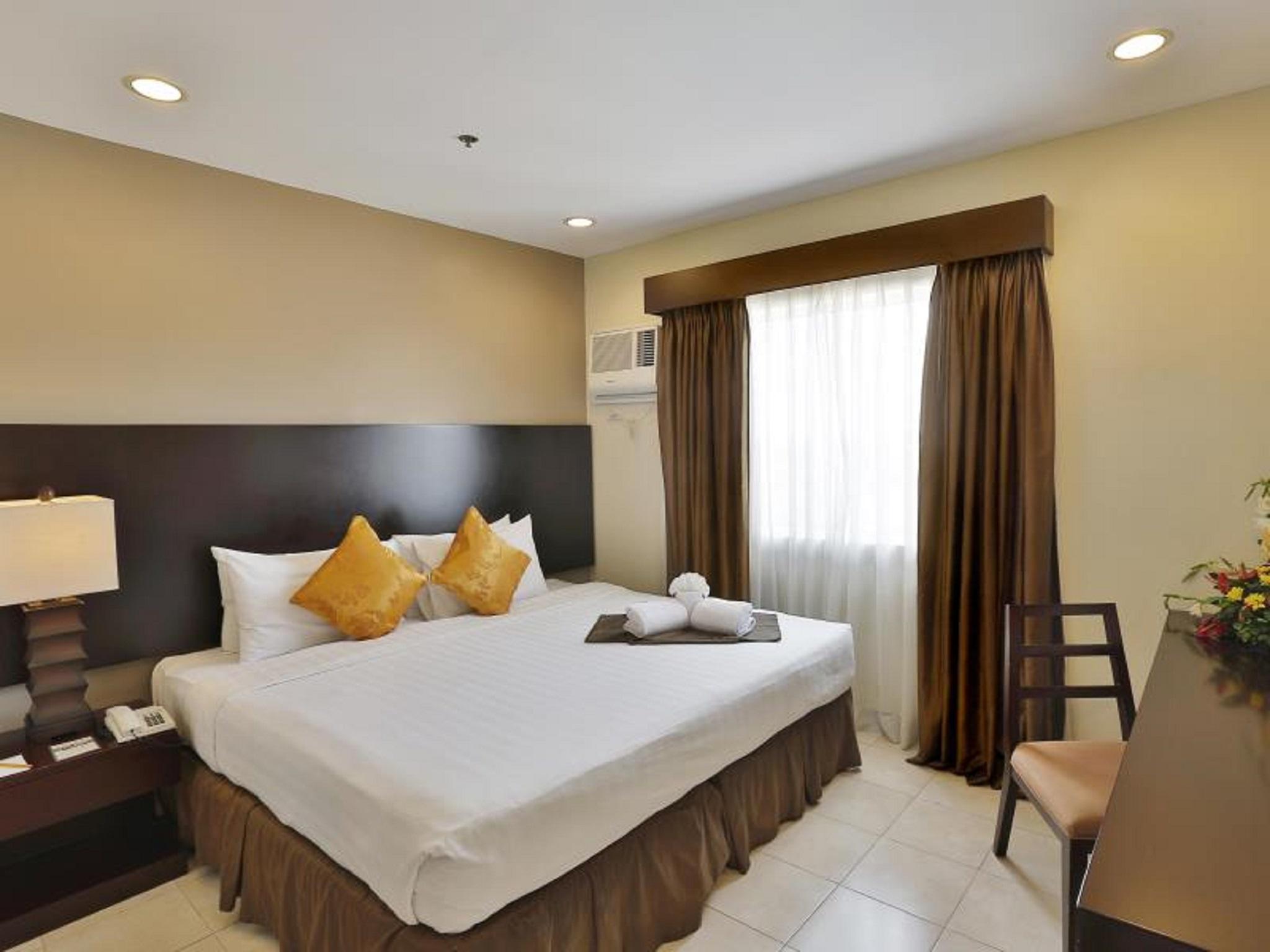 Alpa City Suites Hotel Cebu Ngoại thất bức ảnh