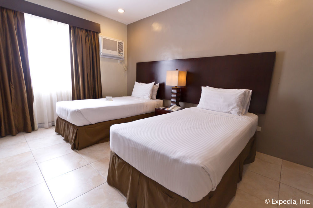 Alpa City Suites Hotel Cebu Ngoại thất bức ảnh